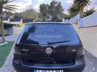 Usado VW Golf IV 110 CV (80 kW) 2003 Negro Berlina