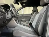 Usado VW T-Roc R-line 150 CV (110 kW) 2022 Gris / plata SUV
