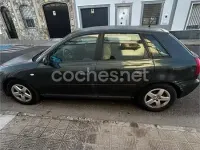 Usado Audi A3 Ambition 110 HP (80 kW) 2001 Cinzento Citadino
