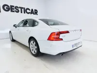 Usado Volvo S90 Momentum 190 CV (139 kW) 2019 Blanco Berlina