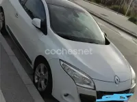 Begagnad Renault Mégane Dynamique 110 HK (80 kW) 2010 Vit Sedan