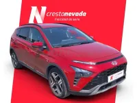 Usado Hyundai Bayon 100 CV (73 kW) 2022 Granate SUV