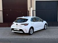 Usado Toyota Corolla Active 122 CV (89 kW) 2021 Blanco Berlina