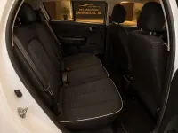 Usado Kia Venga 90 CV (66 kW) 2011 Blanco Utilitario