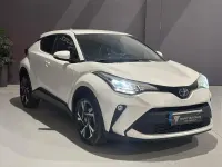 Käytetty Toyota C-HR Advance 122 HP (89 kW) 2022 Valkoinen Katumaasturi
