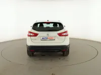 Usado Nissan Qashqai Acenta 130 CV (95 kW) 2015 Blanco SUV