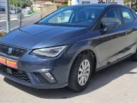Usado Seat Ibiza Style Plus 80 CV (58 kW) 2022 Gris / plata Utilitario