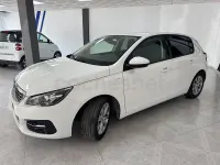 Usado Peugeot 308 Active 110 CV (80 kW) 2020 Blanco Berlina