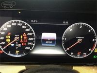 Usado Mercedes E220 194 CV (142 kW) 2018 Gris / plata Familiar