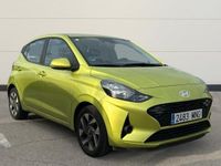 Usado Hyundai i10 67 CV (49 kW) 2024 Verde Utilitario