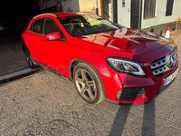 Begagnad Mercedes GLA200 156 HK (114 kW) 2019 Röd SUV