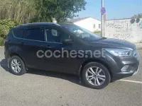 Usado Ford Kuga Trend 120 CV (88 kW) 2019 Gris / plata SUV