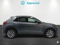 Usado VW T-Roc Advance 110 CV (80 kW) 2021 Gris SUV