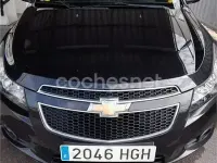 Usado Chevrolet Cruze LT 124 CV (91 kW) 2011 Negro Berlina