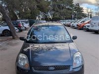 Usado Ford Fiesta Ambiente 70 CV (51 kW) 2007 Negro Berlina