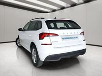 Usado Skoda Kamiq Active 95 CV (69 kW) 2022 Blanco SUV