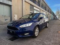 Begagnad Ford Focus Sport 115 HK (84 kW) 2015 Blå Sedan