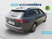 Usado VW Golf VIII Life 115 CV (84 kW) 2022 Gris / plata Familiar