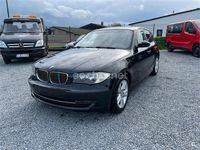 Usado BMW 118 143 CV (105 kW) 2010 Gris / plata Utilitario