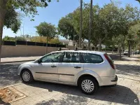Usado Ford Focus Trend 90 CV (66 kW) 2005 Gris / plata Familiar