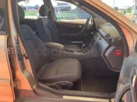 Usado Mercedes C200 Elegance 116 CV (85 kW) 2003 Beige Berlina
