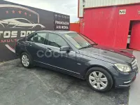 Käytetty Mercedes C220 Avantgarde 170 HP (125 kW) 2010 Sininen Sedan