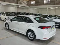 Usado Toyota Corolla Active 122 CV (89 kW) 2019 Blanco Berlina