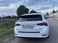 Usado Skoda Octavia Selection 150 CV (110 kW) 2023 Blanco Familiar