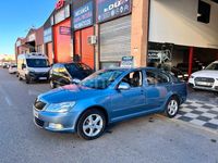 Usado Skoda Octavia Family 105 CV (77 kW) 2011 Azul Berlina