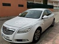 Usado Opel Insignia Business 130 CV (95 kW) 2013 Blanco Familiar