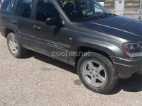 Usado Jeep Grand Cherokee Laredo 163 HP (119 kW) 2002 Cinzento SUV