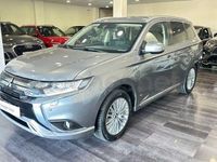 Usado Mitsubishi Outlander P-HEV Motion 224 CV (164 kW) 2020 Gris / plata SUV