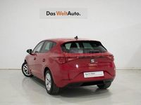 Usado Seat Leon Style 130 CV (95 kW) 2023 Rojo Berlina