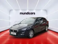 Usado Seat Leon Style 151 CV (111 kW) 2021 Negro Familiar