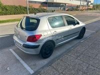 Usado Peugeot 307 110 CV (80 kW) 2002 Gris / plata Berlina