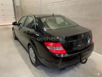 Usado Mercedes C200 136 CV (100 kW) 2008 Negro Berlina