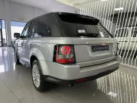 Usado Land Rover Range Rover HSE 245 CV (180 kW) 2012 Gris / plata SUV