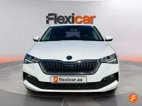 Usado Skoda Scala 110 CV (80 kW) 2022 Blanco Utilitario