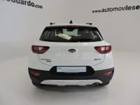 Usado Kia Stonic 100 CV (73 kW) 2020 Blanco SUV