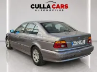 Usado BMW 520 Comfort Edition 136 CV (100 kW) 2002 Gris / plata Berlina