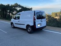 Usado Renault Kangoo 75 CV (55 kW) 2018 Blanco Monovolumen