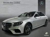 Usado Mercedes E300 AMG line 306 CV (225 kW) 2020 Plata iridio Berlina