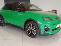 Nuevo Renault 5 E-Tech Techno 110 kW (150 CV) 2025 Verde Berlina