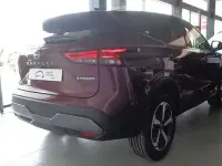 Usado Nissan Qashqai N-Connecta 190 CV (139 kW) 2023 Rojo SUV