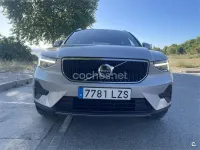 Begagnad Volvo XC40 Core 163 HK (119 kW) 2022 Grå SUV
