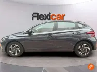 Usado Hyundai i20 84 CV (61 kW) 2021 Gris Utilitario
