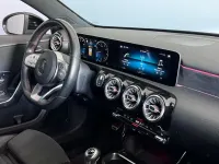 Usado Mercedes A200 163 CV (119 kW) 2018 Negro Utilitario