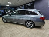 Usado Mercedes C200 150 CV (110 kW) 2018 Gris / plata Familiar
