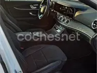 Usado Mercedes E300 320 CV (235 kW) 2021 Blanco Familiar