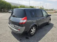 Usado Renault Scénic II Dynamique 130 CV (95 kW) 2005 Gris / plata Monovolumen